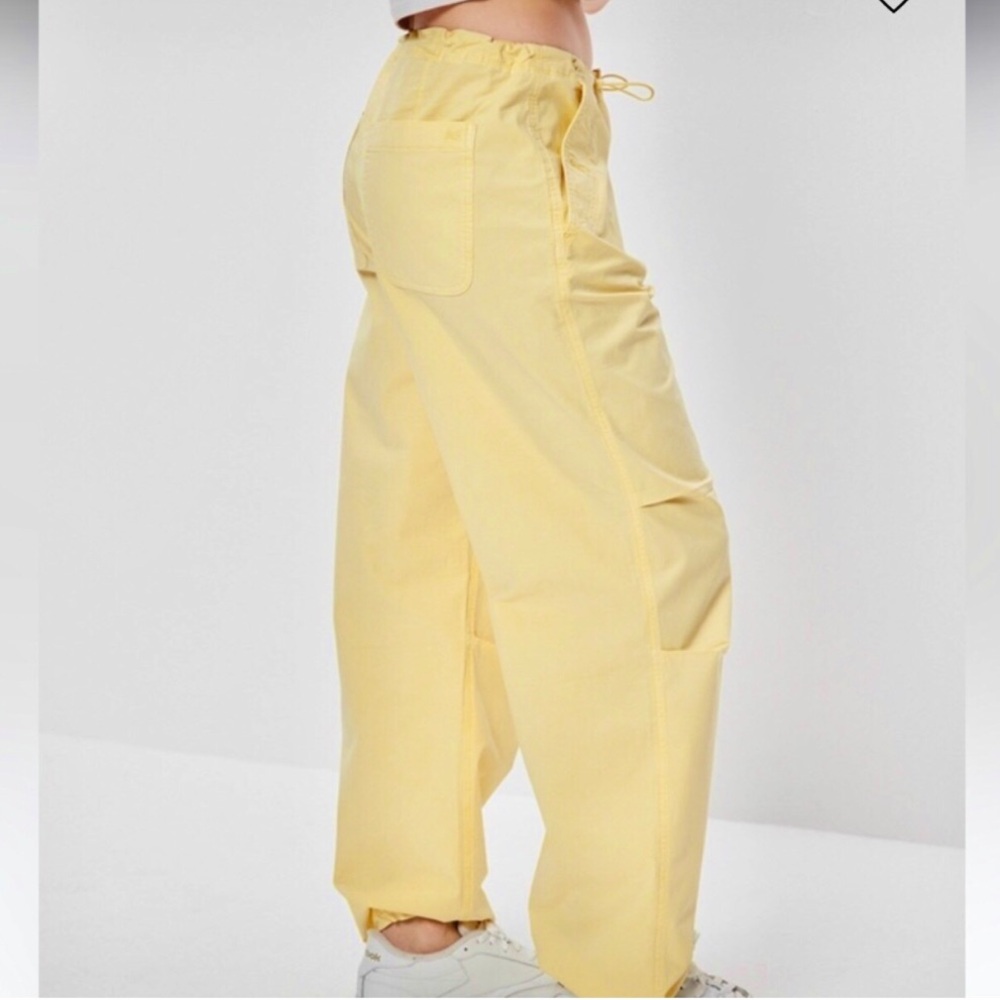 AE - Low Rise Parachute Pants
